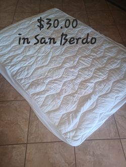 Pillowtop Mattress Protector, Full size. In Devore