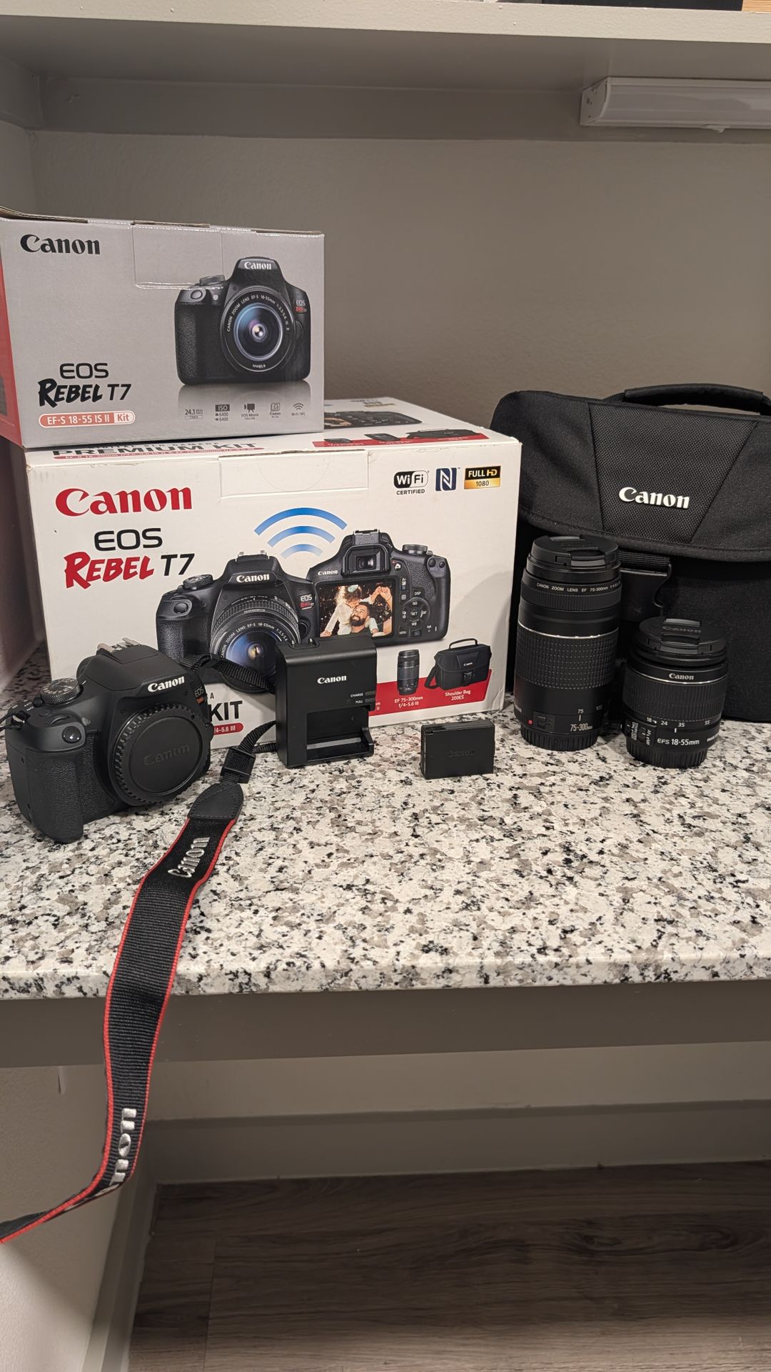 Canon Rebel T7 Premium Kit