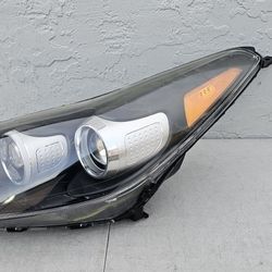 Kia Sportage Headlight