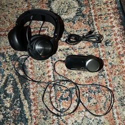 Arctis Nova Pro High Performance Gaming Headset 