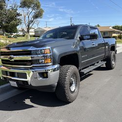 2017 Silverado 2500HD 6.6 Duramax lifted tuned