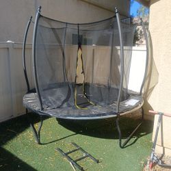Trampoline 