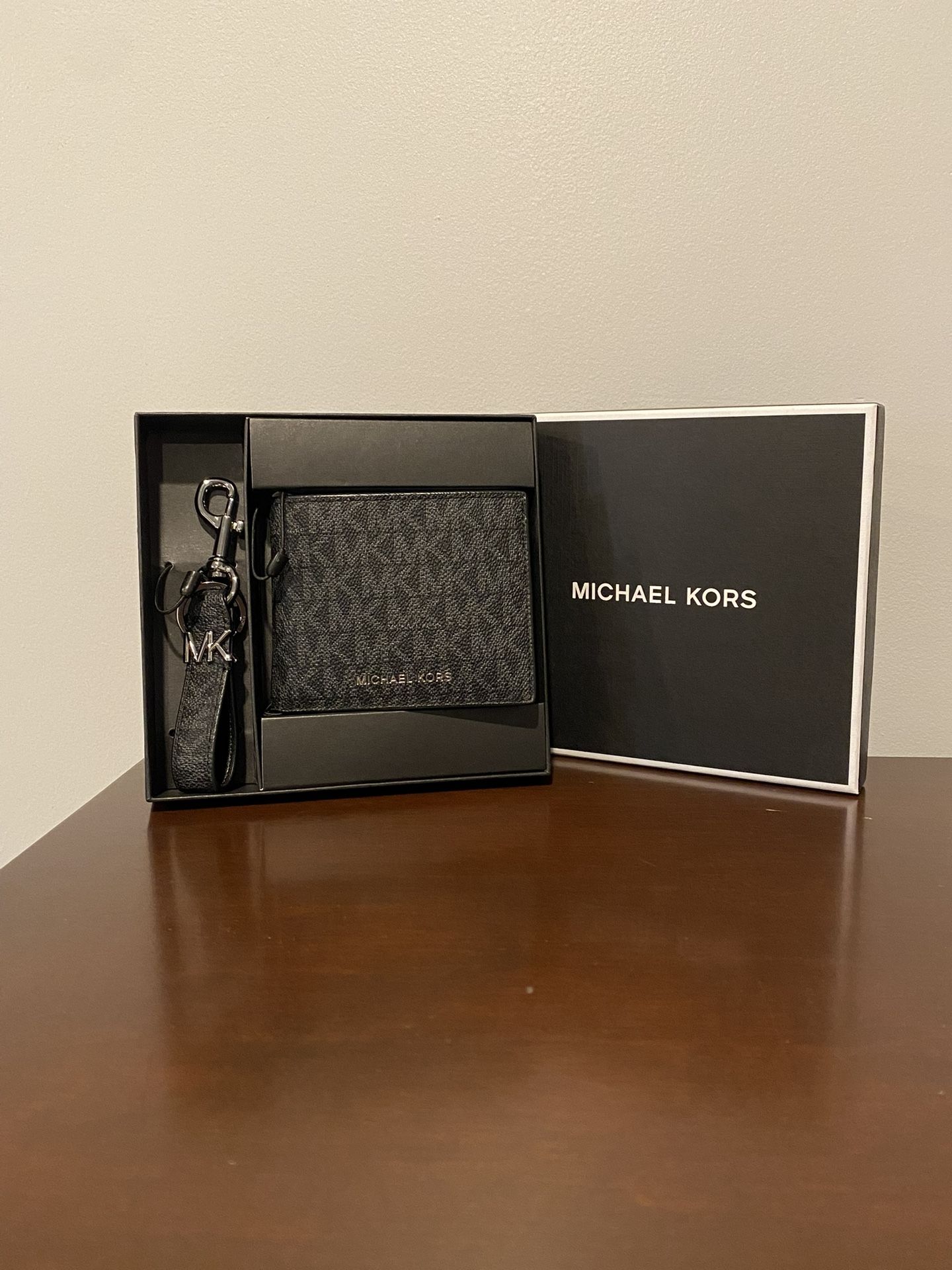 MICHAEL KORS Wallet & Keychain Set
