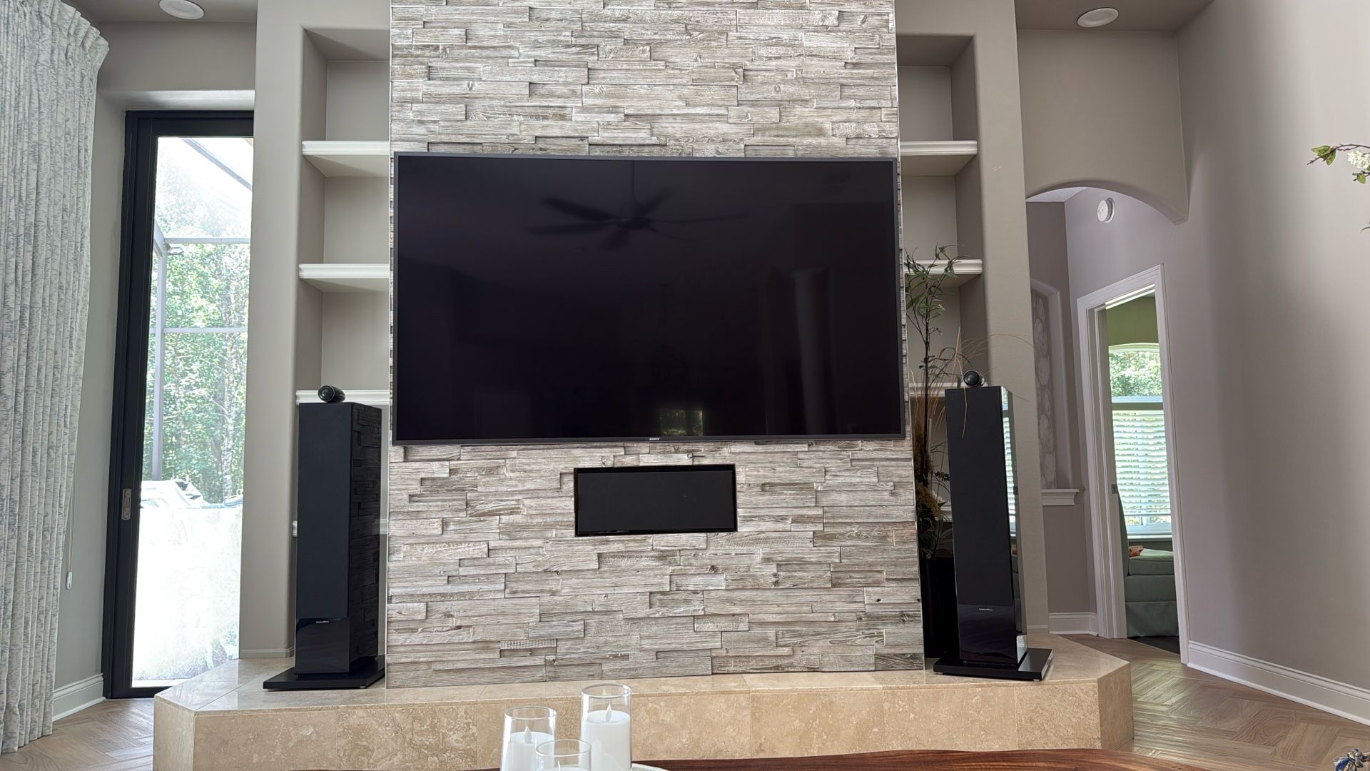 Bowers & Wilkins Speakers