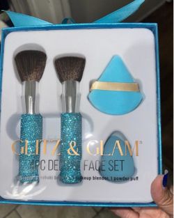 Glitz & Glam 4PC Deluxe Face Set
