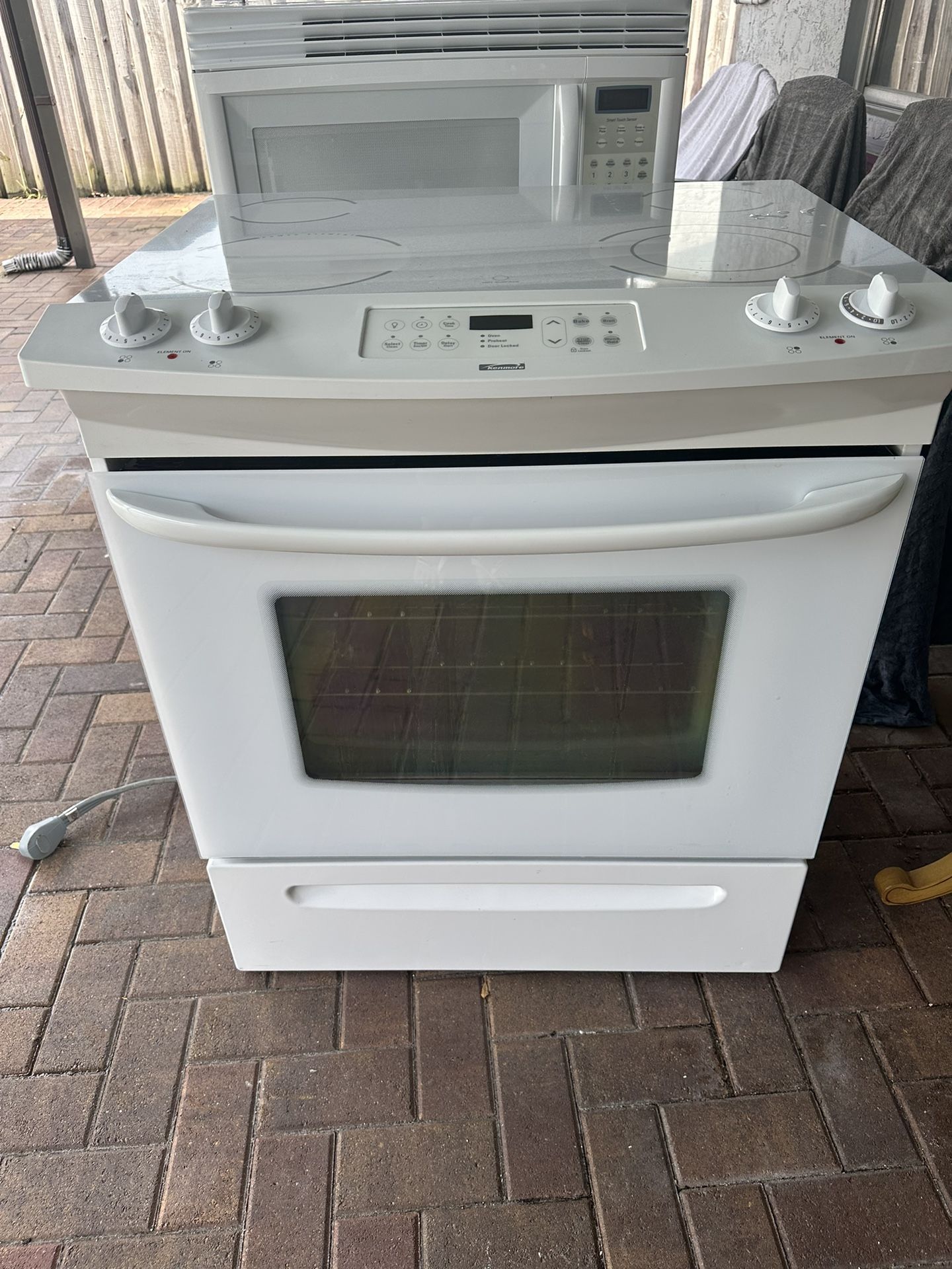 Kenmore electric stove & oven