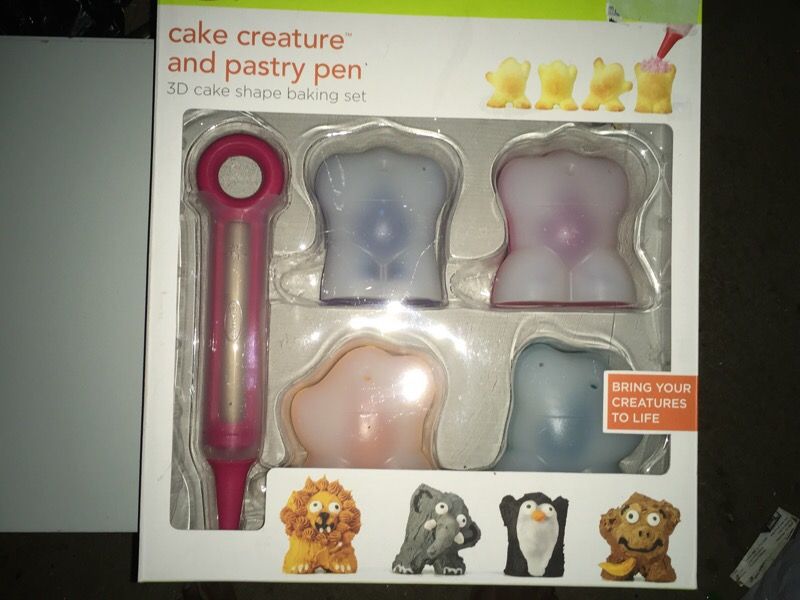 Chef'n 3D Creature Cake Molds