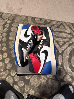 Jordan 1 size 9