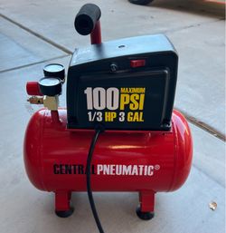 Central Pneumatic 100 psi 3 gal Compressor