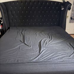 King Size (Ashley Furniture) Bed Set