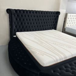 Tufted Storage Bedroom Set 