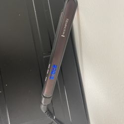 Remington Digital Hair Straightener – 450°F Ceramic Plates
