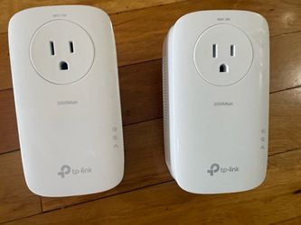 TP-LINK TLPA9020P KIT AV2000 2-Port Gigabit Powerline Starter Kit in Miami.