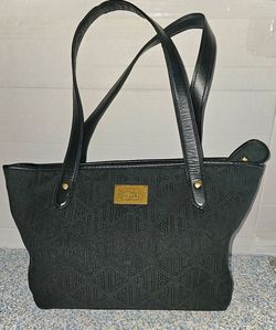 Lauren Ralph Lauren Monogram Canvas Tote Leather Straps Handbag Classic
Good condition 
Please see all pictures for details 
Lauren Ralph Lauren Monog