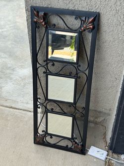 Metal decor mirror