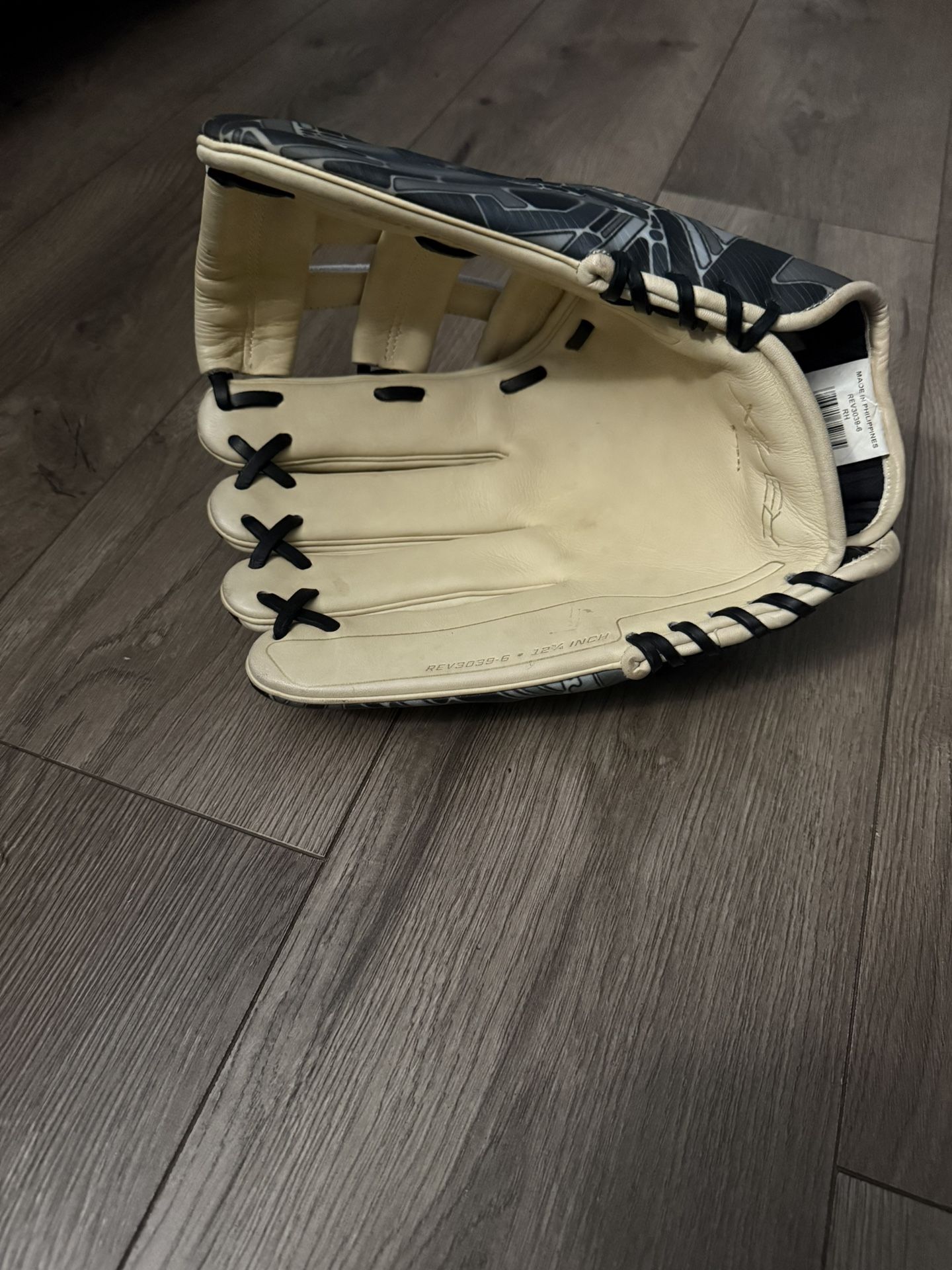 Rawlings RevX Baseball Glove