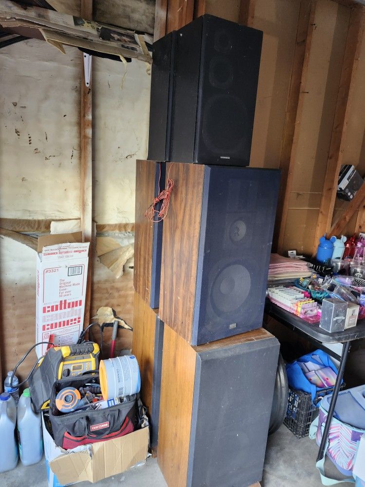 Receiver And Speakers 