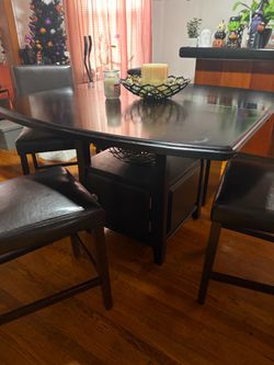 Dining table with chairs