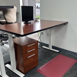 Sit Stand Desk - $150 Off