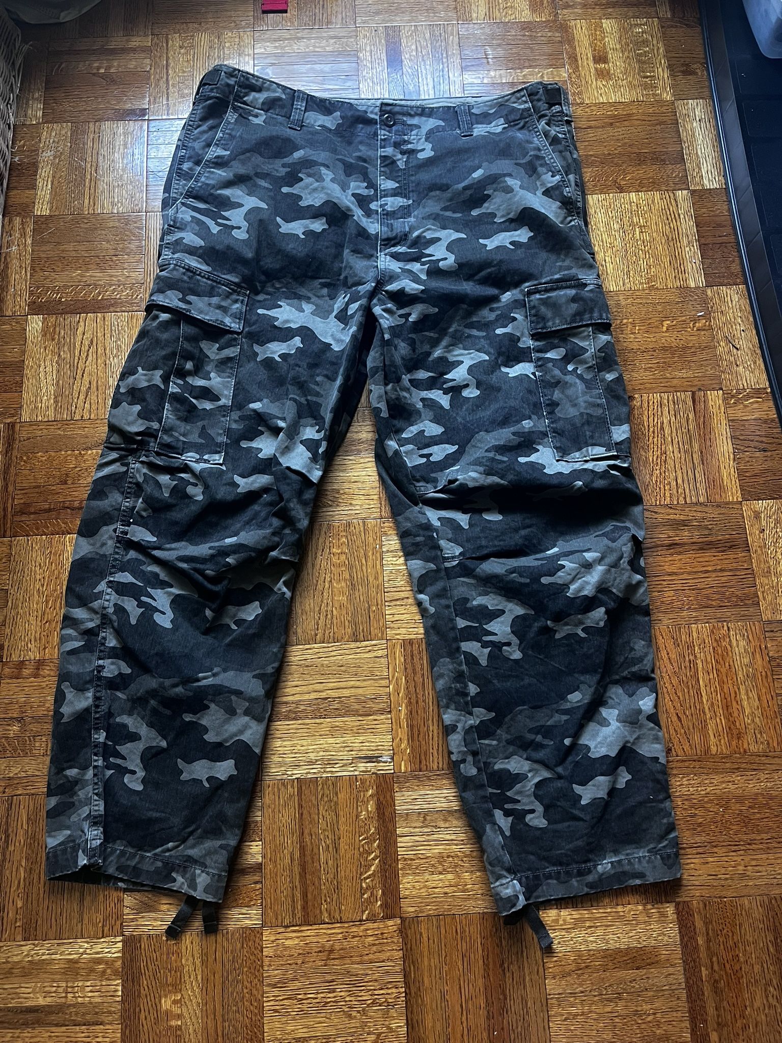 Banana Republic Cargos