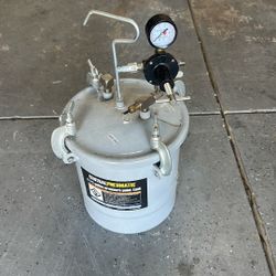 Painting Pressure Paint Tank 