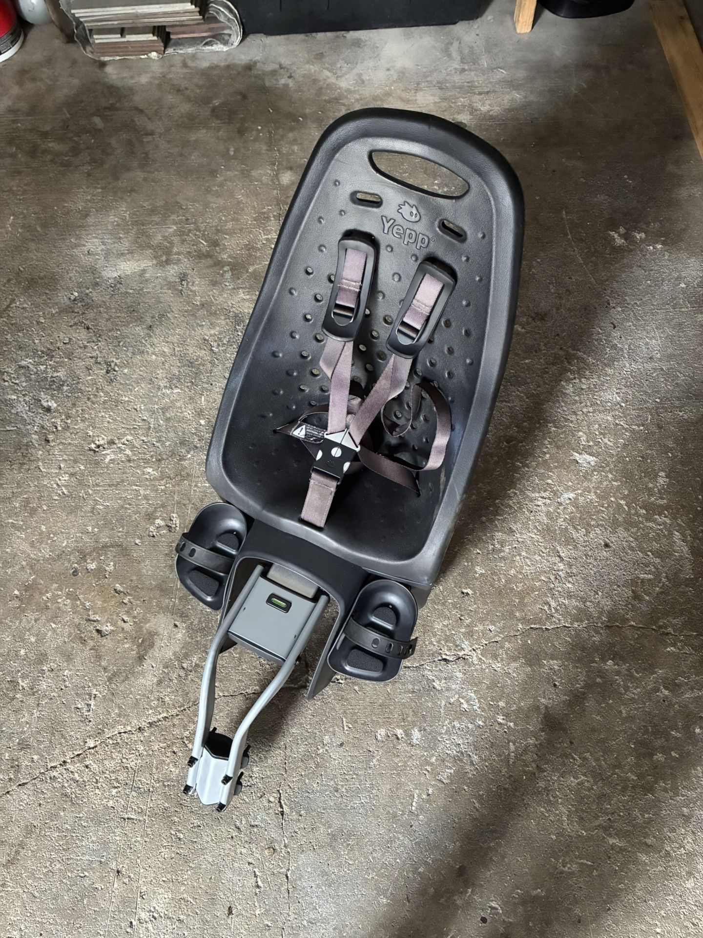 Thule Yepp Maxi Child Bike Seat – Rear Mount