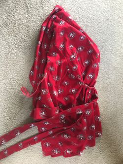 Like-New San Francisco 49ers fleece robe.