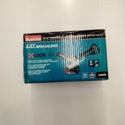 Makita 18V LXT Lithium-Ion Brushless Cordless 4-1/ 2 in. /5 in. X-LOCK Angle Grinder with AFT, Tool Only