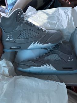 Jordan 5 wolf grays Size 9