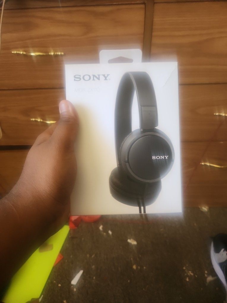 Black Sony Wired Headphones 