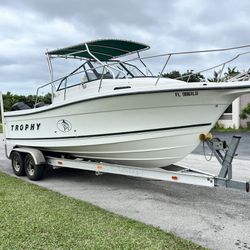 2001 27 Foot Trophy Boat With Twin 150 HP Merc