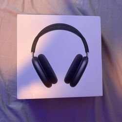Airpod maxes 2nd gen black brand new with box