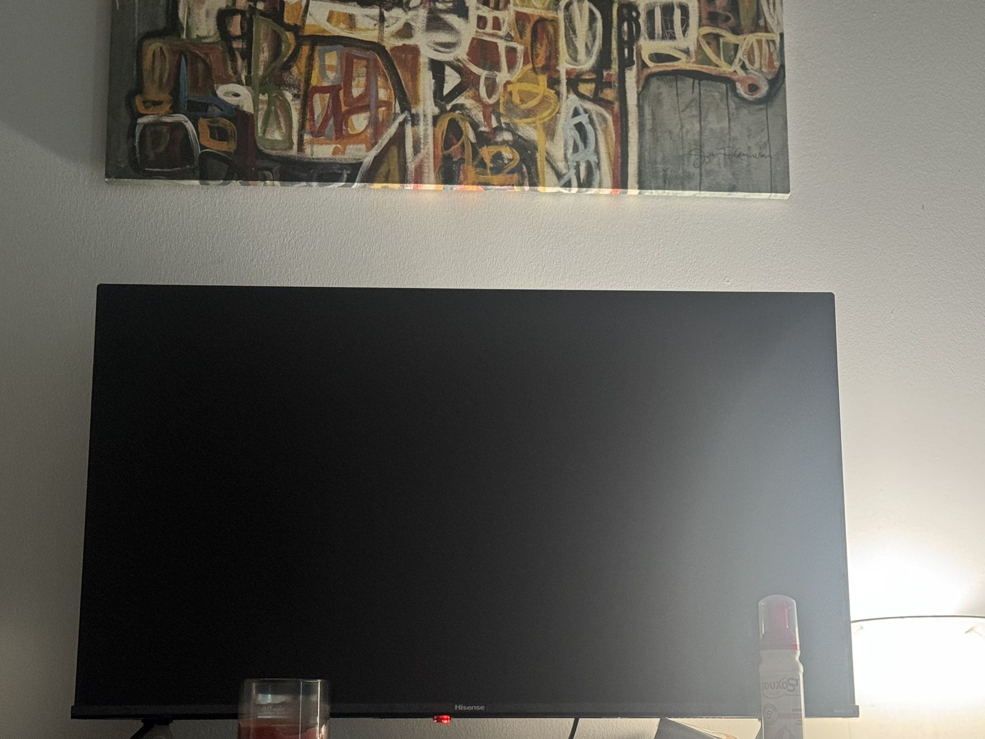 Hi Sense TV 43” 4K UHD LED LCD Smart Roku TV HDR R6 Series PRICE NEGOTIABLE
