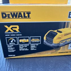 Dewalt Power stack Battery 