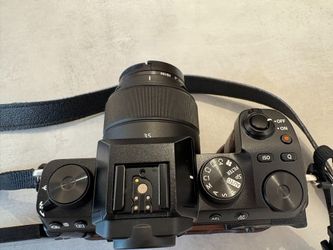 Fuji X-S10 Mirrorless Camera
