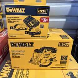 DEWALT 20V MAX Cordless 6-1/2 in. Circular Saw, (1) 20V 6.0Ah and (1) 20V 4.0Ah Batteries, and Charger