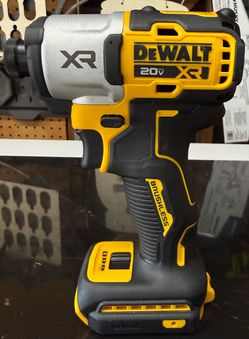 DEWALT 20V MAX XR Cordless Brushless 1/4 in. 3-Speed Impact Driver