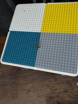 Lego table