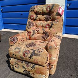 Flower Accent. Recliner Chair FREE DELIVERY 
