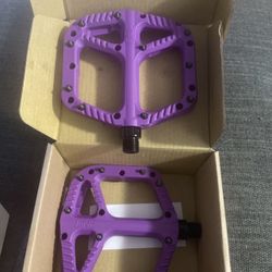 One Flat Pedal Component Purple
