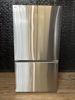 LG REFRIGERATOR w/WARRANTY! R3183A