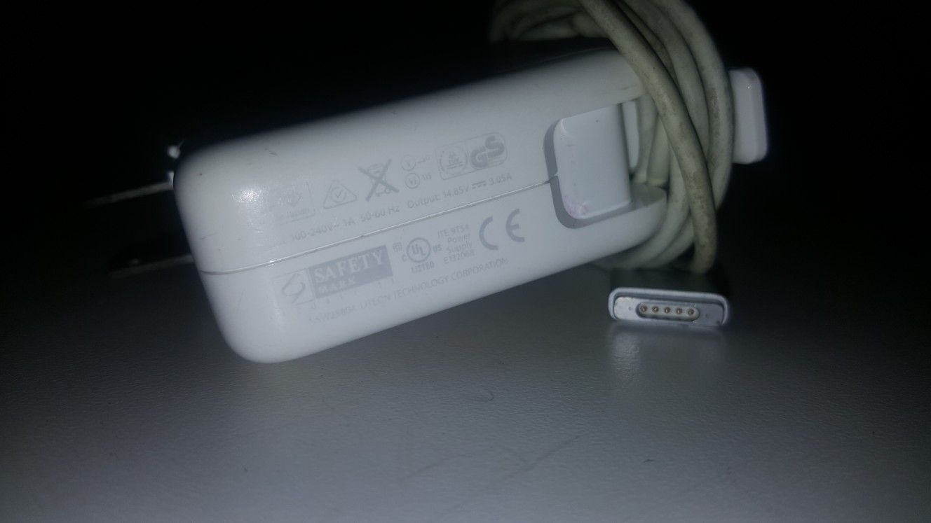Magsafe 2 charger for Macbook