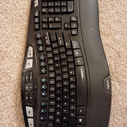 Logitech K350 ((contact info removed)85) Wireless Keyboard (No DONGLE/AA Batteries )