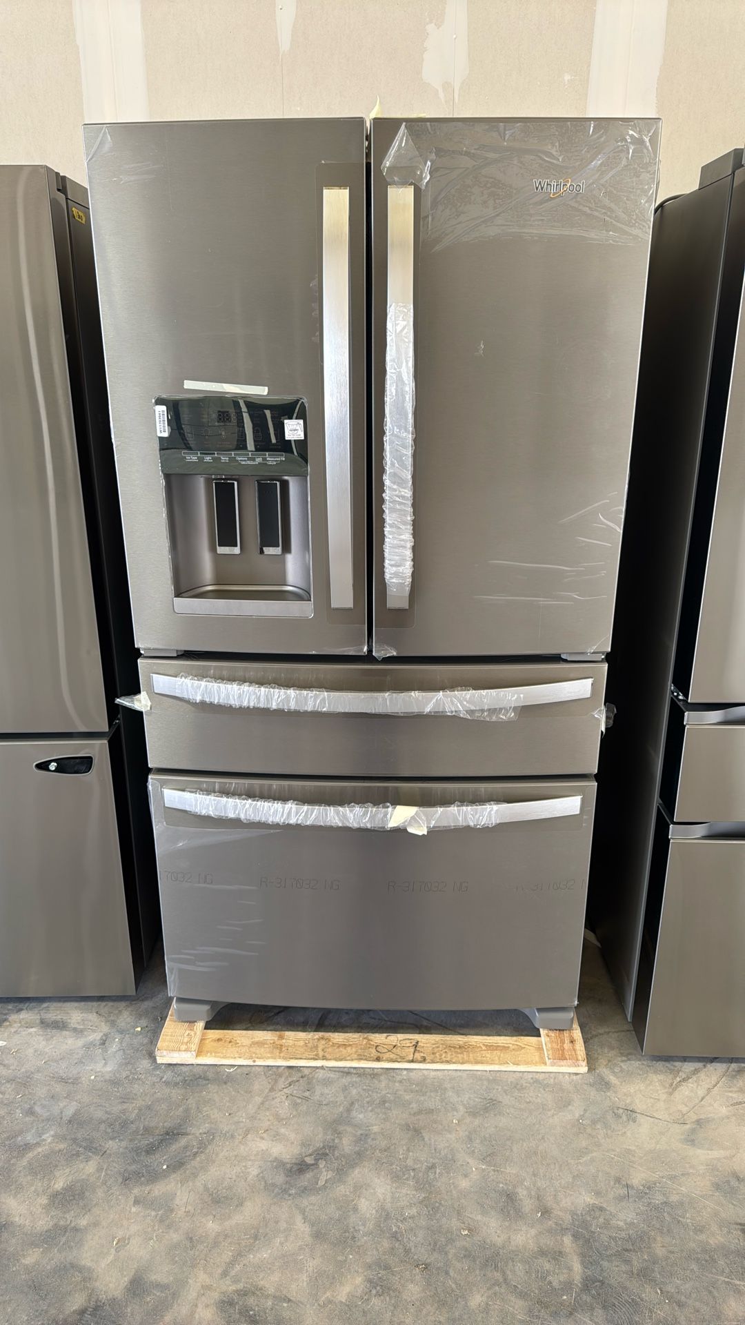 NEW 4 DOOR WHIRLPOOL REFRIGERATOR !!!