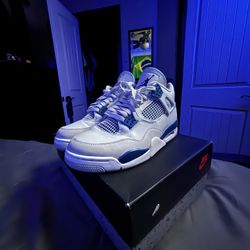 Air Jordan 4 Retro
