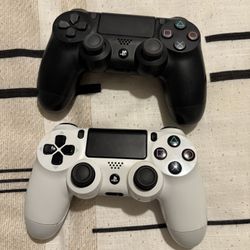 2 Sony Play Station 4 Controllers