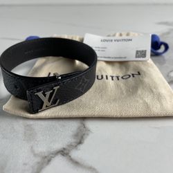 Louis Vuitton LV Slim Bracelet Monogram Eclipse Black for Sale in Jersey  City, NJ - OfferUp