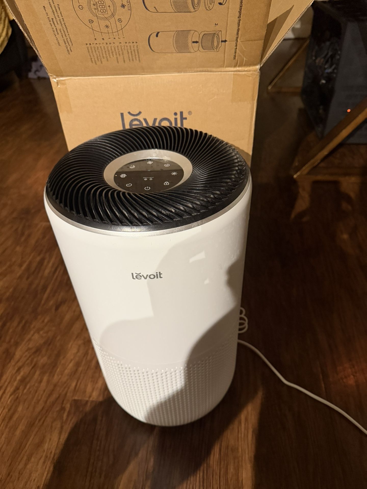 Levoit Core 400S Wifi Air Filter - Excellent Condition