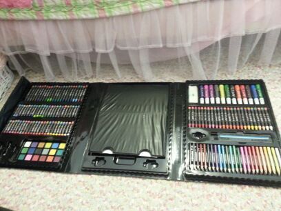 Art 101 tri fold art set