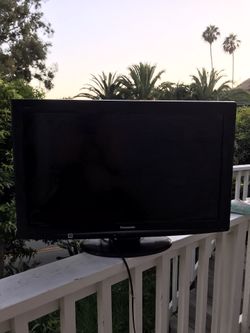 32’ Panasonic TV